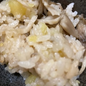 簡単⭐さつまいもと舞茸の炊き込みご飯